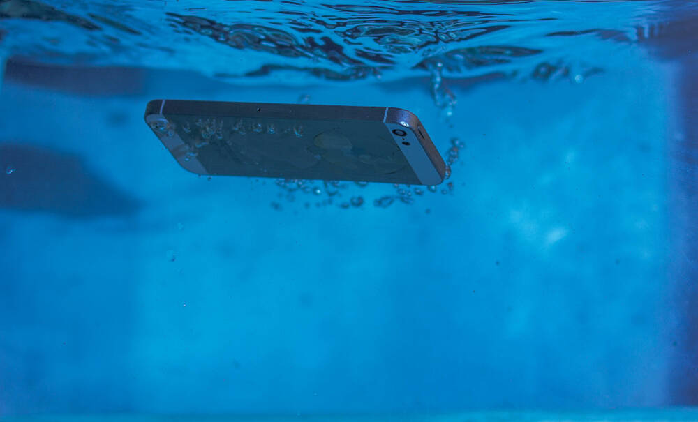 Featured image for Indian Official Fined for Draining Reservoir to Find Lost Phone