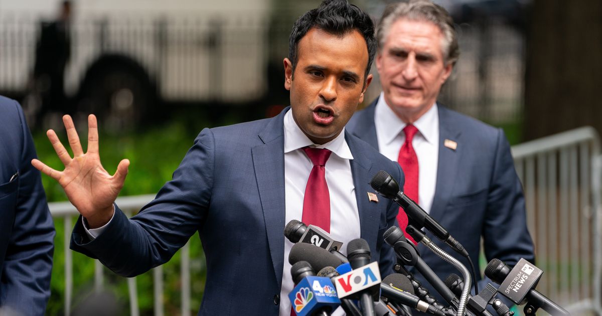 Featured image for Vivek Ramaswamy's 7.7% BuzzFeed Stake Sparks 20% Stock Surge