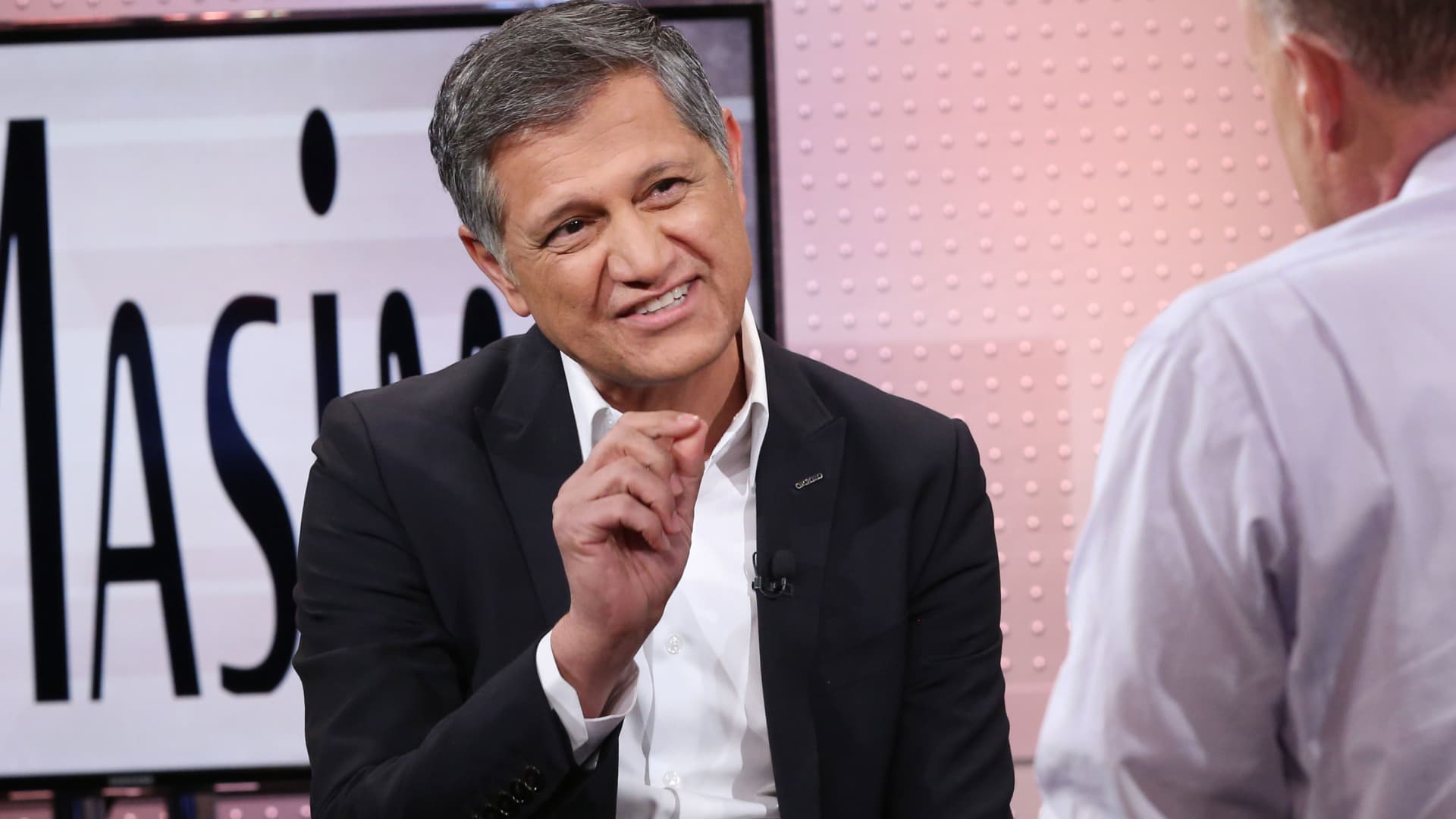 Featured image for "Activist Investor Politan's Influence Drives Masimo Stock Surge and Potential Consumer-Business Separation"