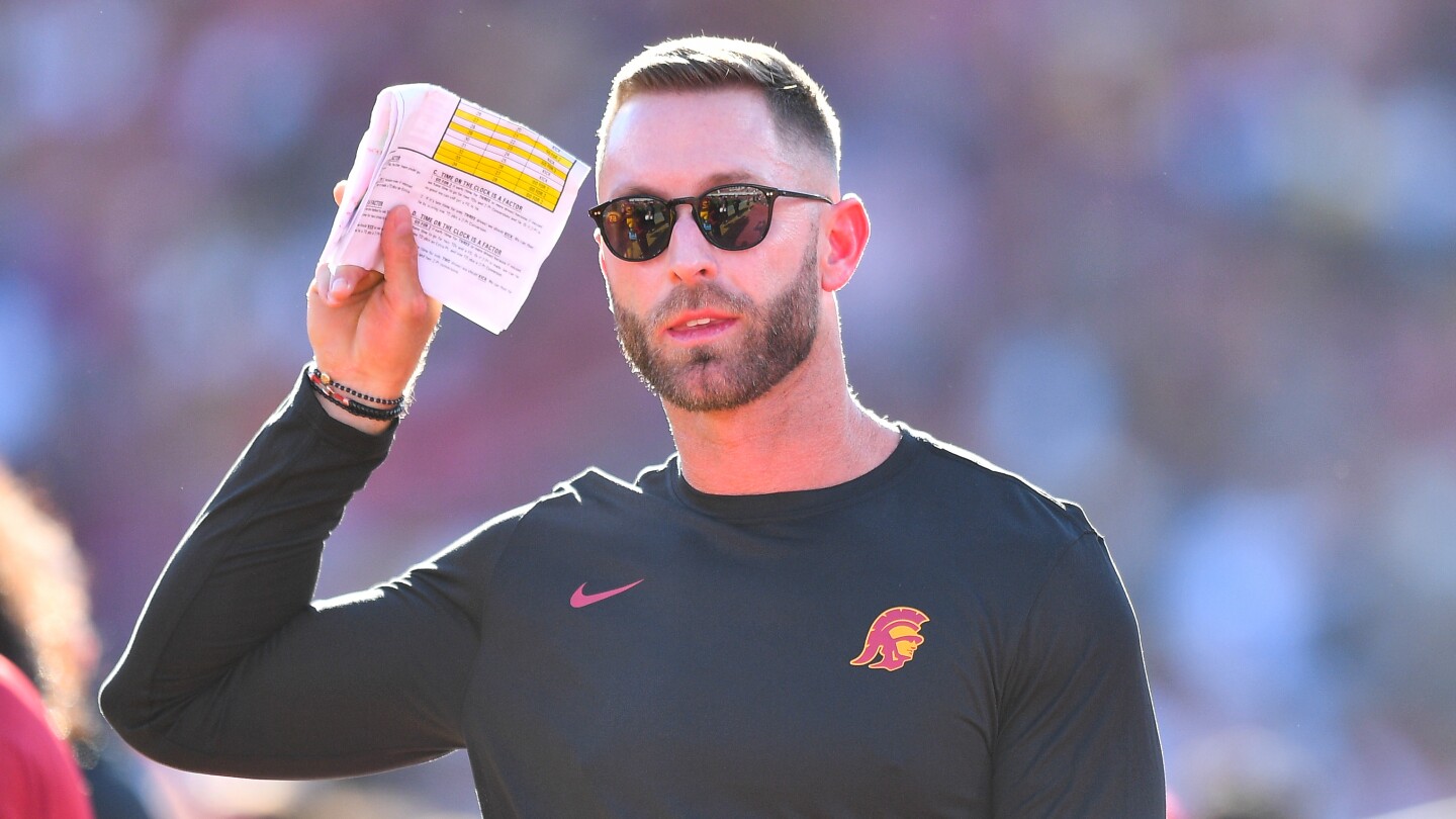"Raiders' Search for Offensive Coordinator: Kliff Kingsbury, Luke Getsy, and More"