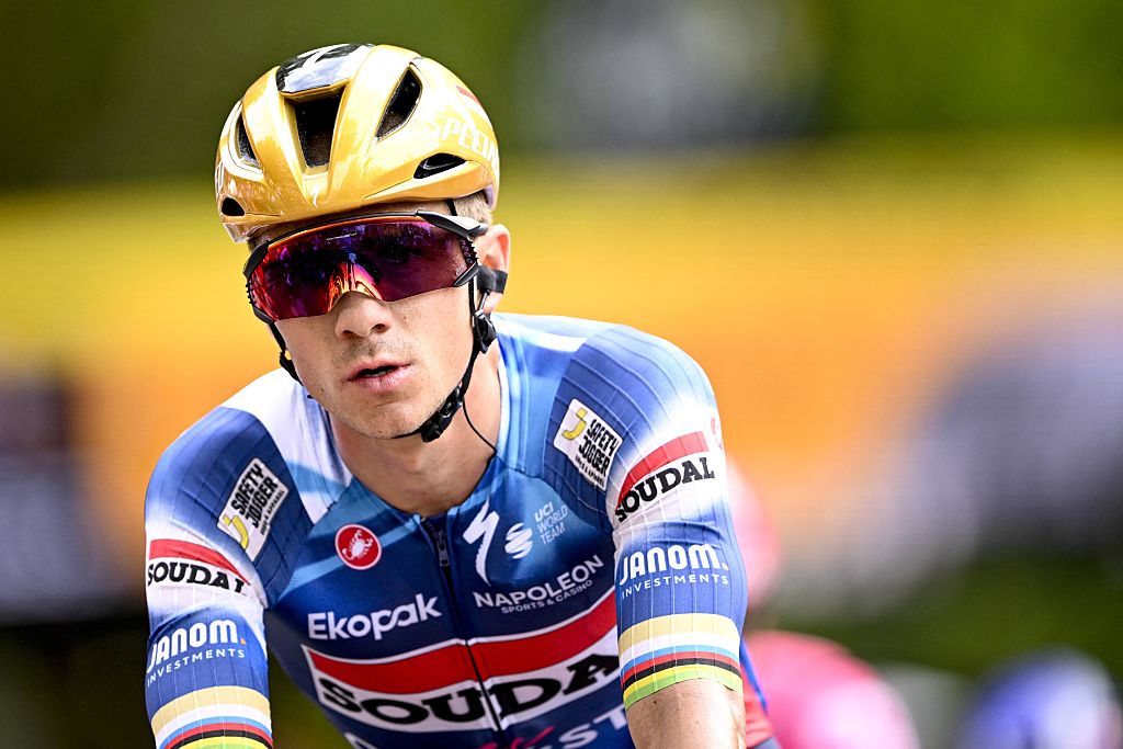 Featured image for Philipsen Wins Chaotic Tour de France Stage as Evenepoel and Roglic Struggle