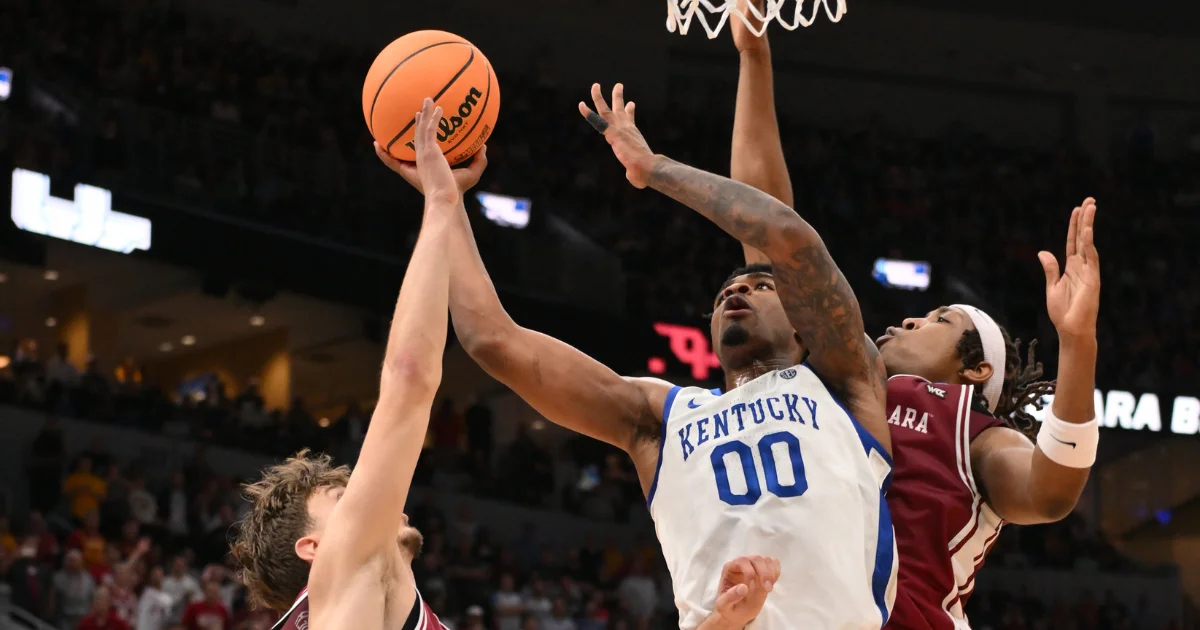 KSR Panel Bets Kentucky to Edge Iowa State in Tournament Thriller