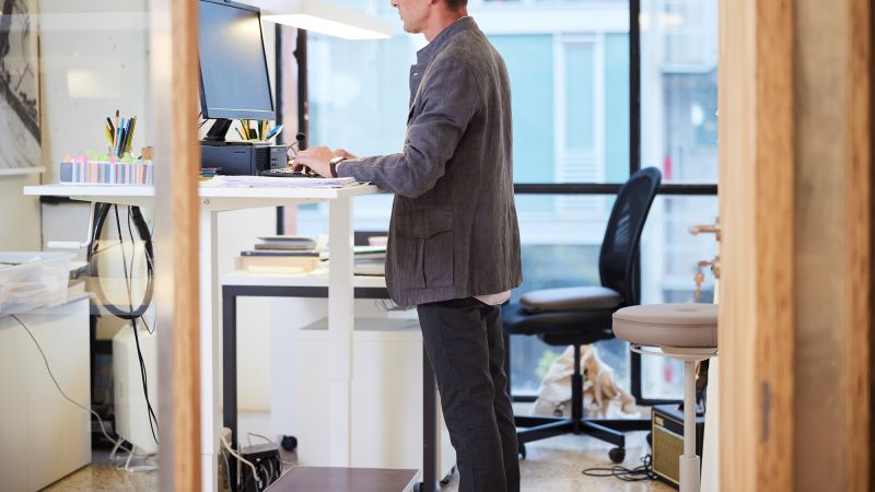 Featured image for Study Reveals Standing Desks Offer No Health Benefits