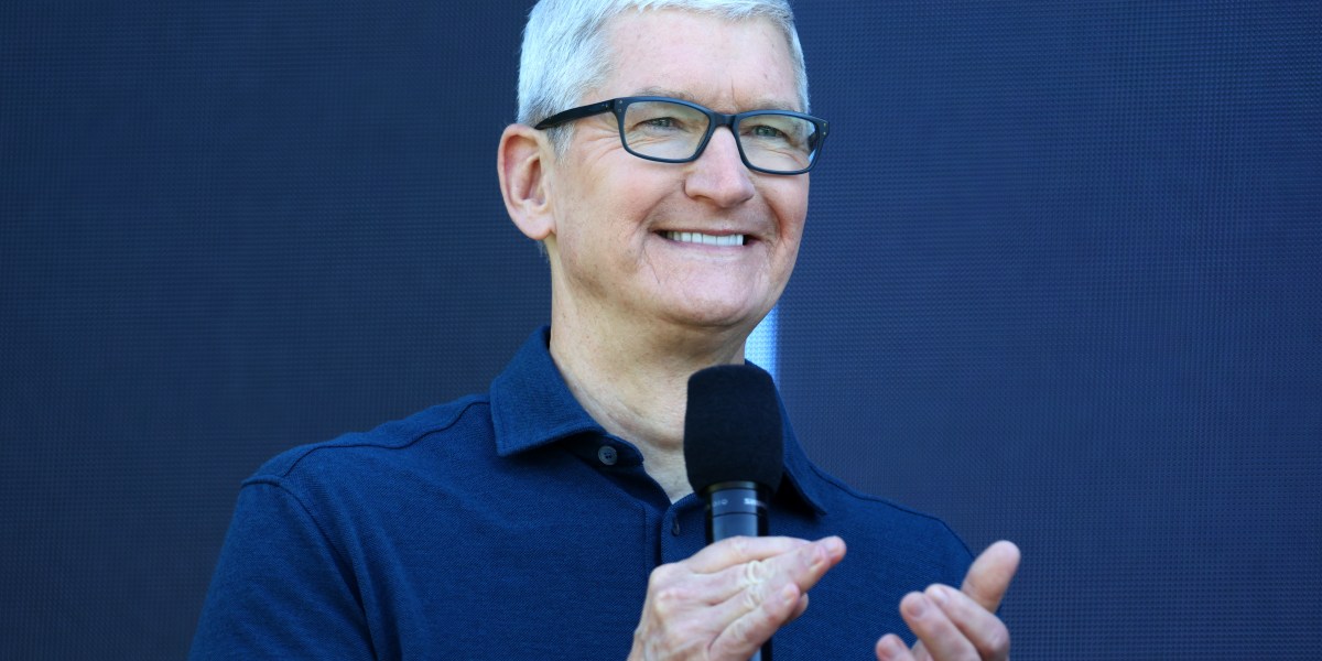 Tech Layoffs in Rearview Mirror, Uncertainty Remains for Apple's AI Plans: Analysts Weigh In