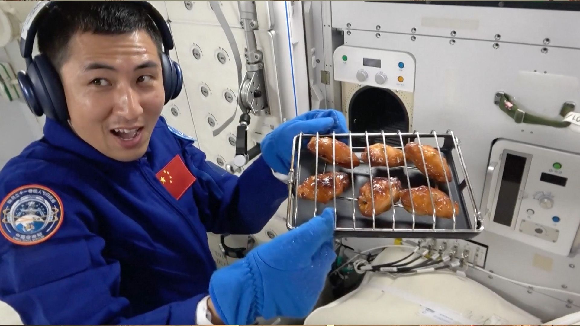 Featured image for Chinese astronauts enjoy first-ever space barbecue with new orbital oven