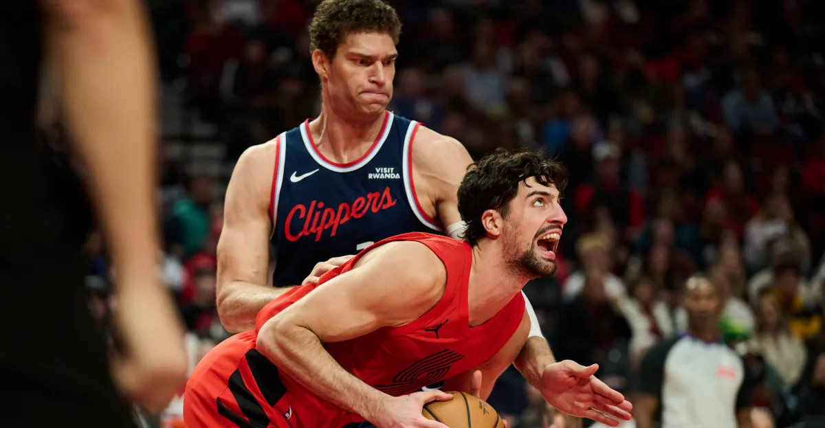 Featured image for Clippers Overpower Trail Blazers with Hot Shooting