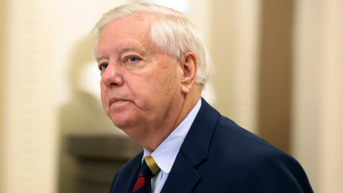 Graham urges Saudi to end UAE feud as Gulf leans toward Israel