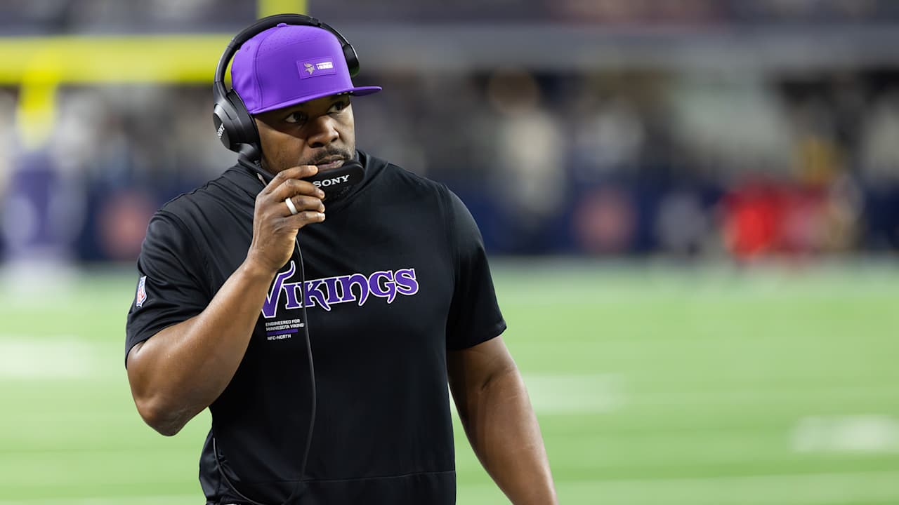 Featured image for Vikings' Kevin O’Connell and Brian Flores's Future: Key Questions and Opportunities