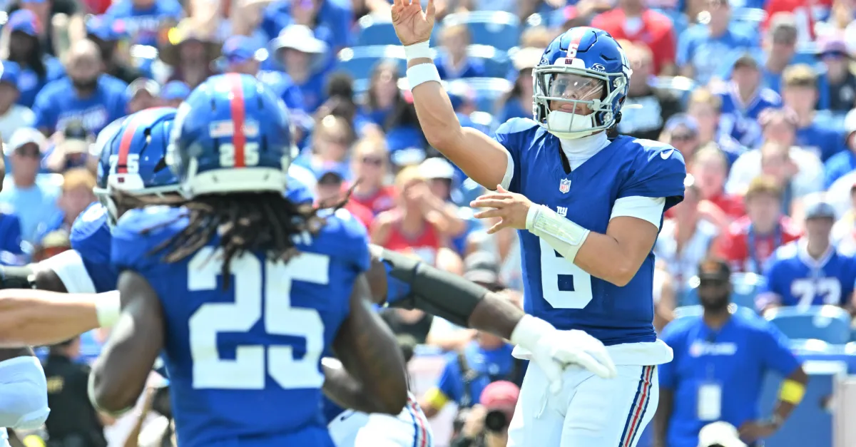 Featured image for Giants' Win Over Bills Highlighted by PFF Grades and Snap Counts