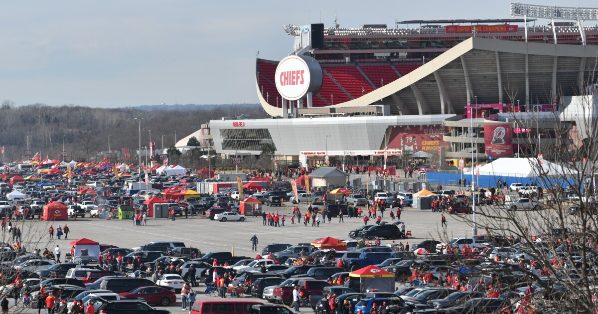 Featured image for Kansas approves major incentives and plans for Chiefs' move and new stadium