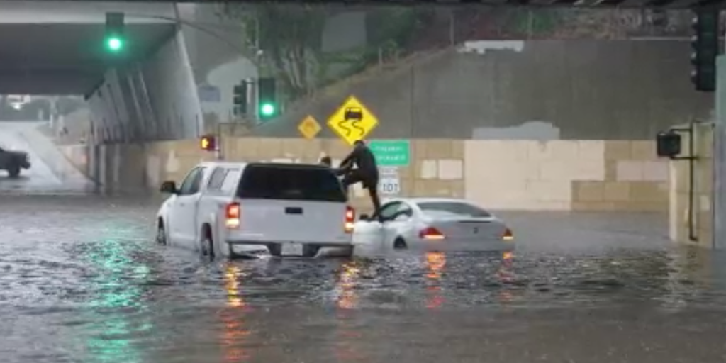 Southern California Floods: Good Samaritan Rescues Trapped Residents as Streets Submerge