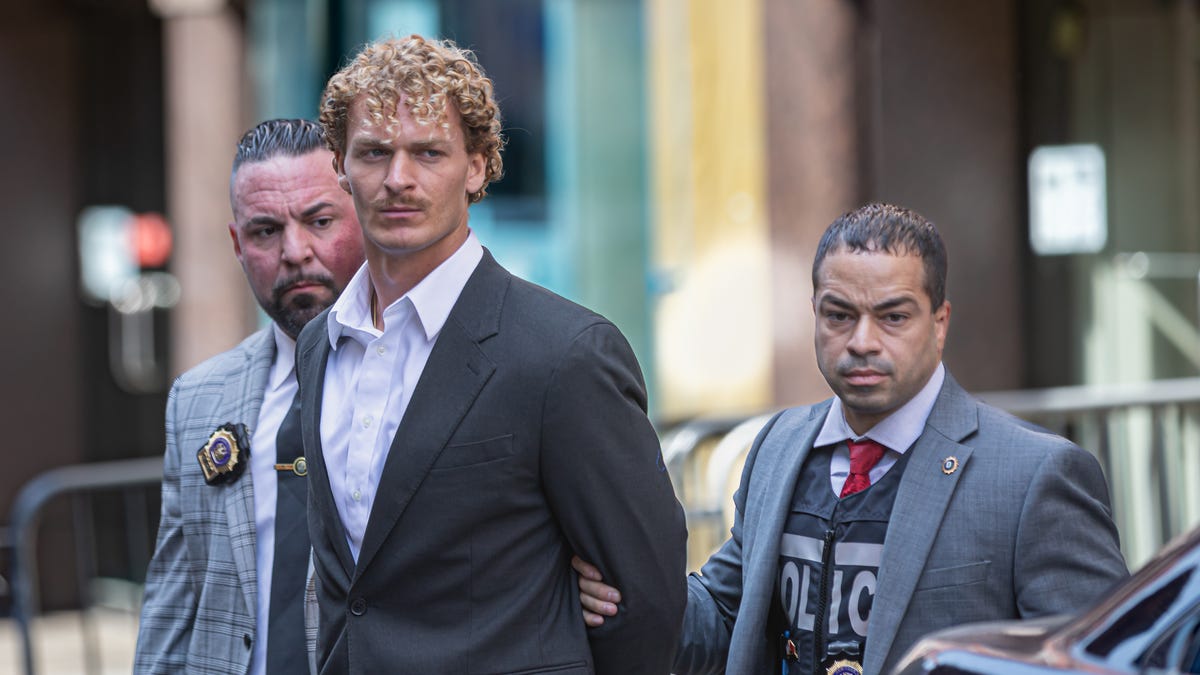Daniel Penny Faces Manslaughter Charge in NYC Subway Chokehold Death