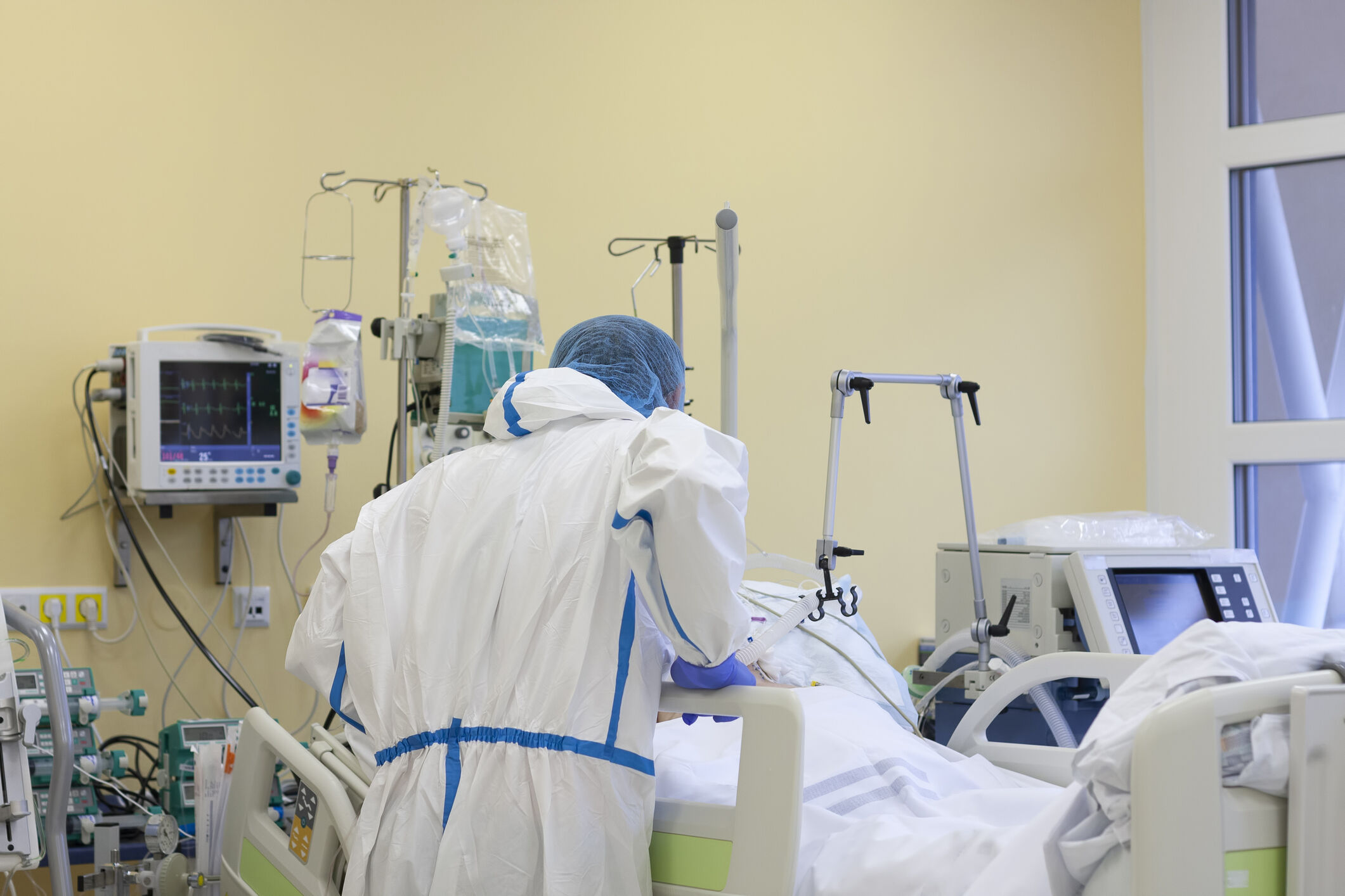 "Triple Threat: Hospitals Combat Spike in Flu, COVID-19, and RSV Cases"