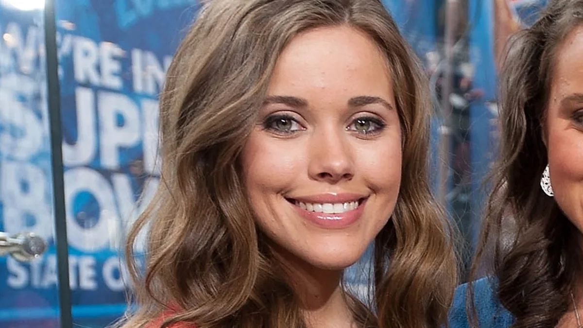 Featured image for Jessa Duggar Welcomes Sixth Child with Rare Family Appearance