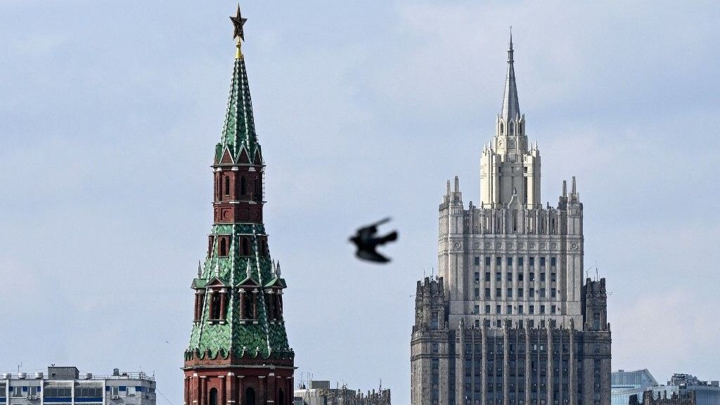 Russia Urges Hamas to Release Hostages After Talks with Putin and Netanyahu