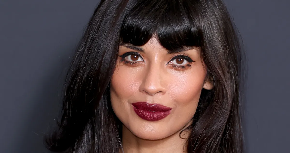 Featured image for Jameela Jamil Reveals She Had Multiple Orgasms During DJ Set for Farmers