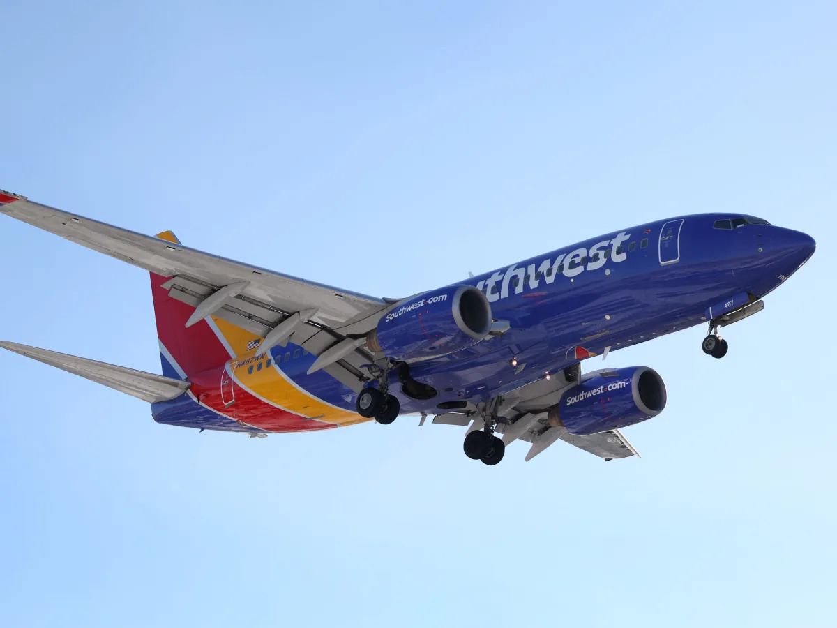 Baltimore couple's heroic act saves man's life on Southwest Airlines flight.