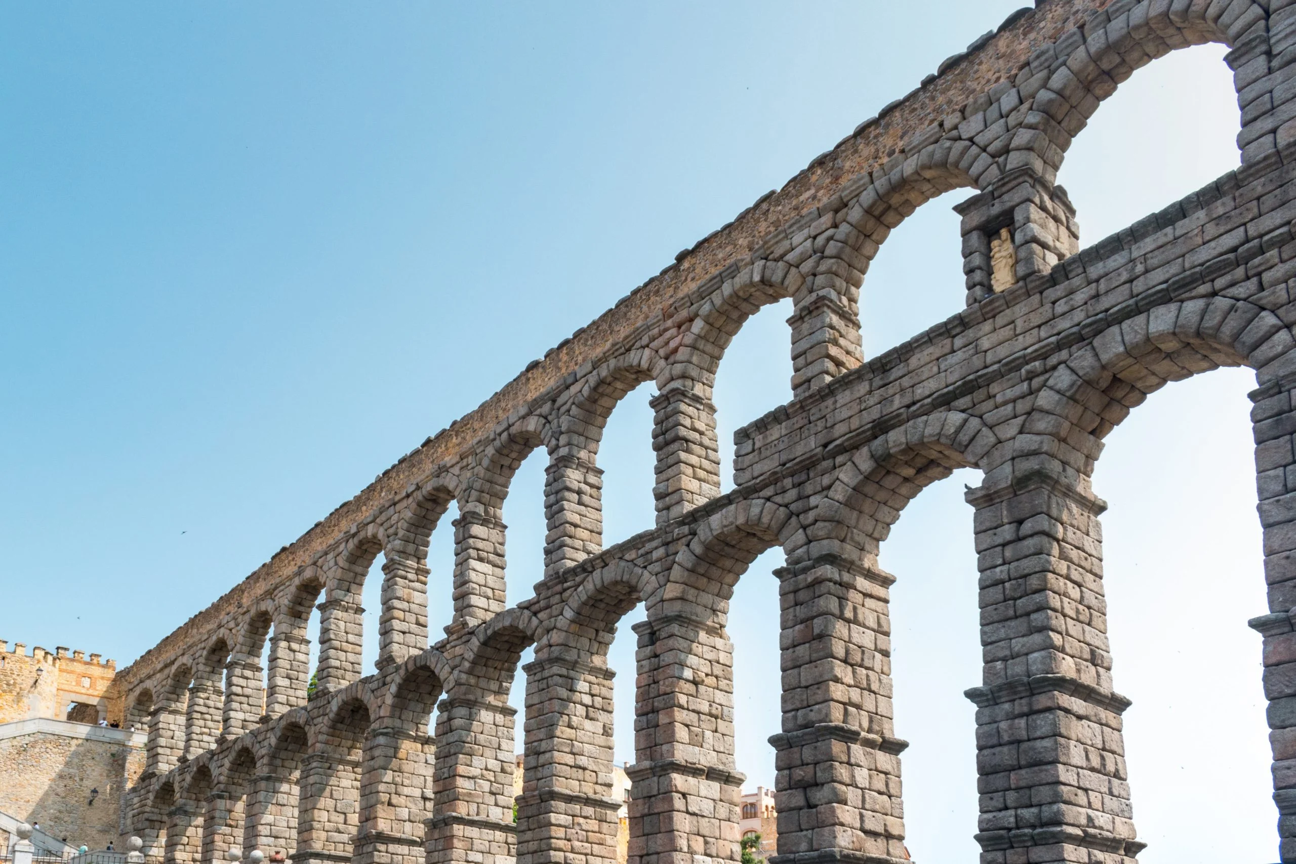 Featured image for Scientists Solve 2,000-Year-Old Roman Aqueduct Puzzle