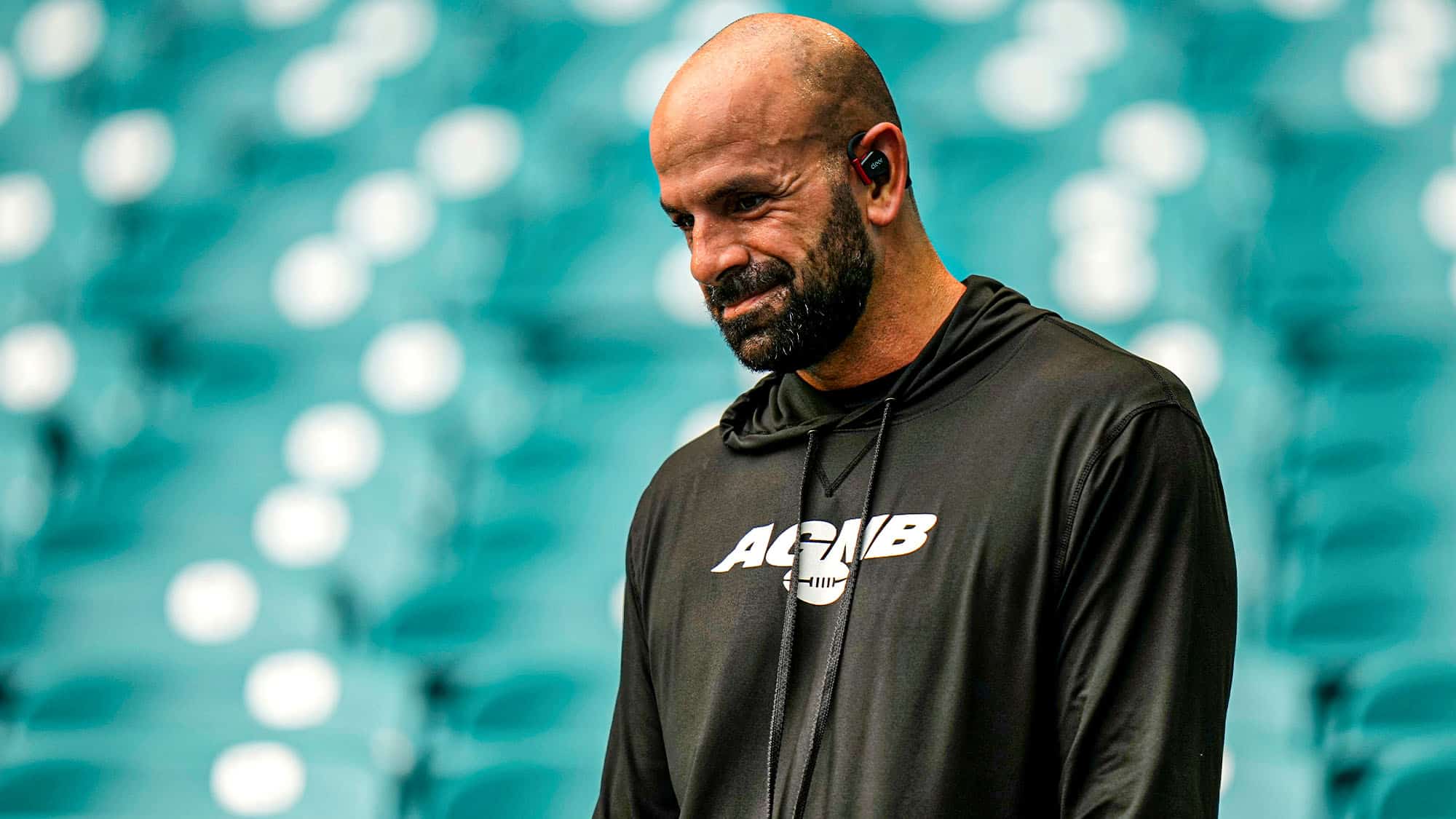 Featured image for "Jets' Playoff Hopes Crushed, Future Uncertain"