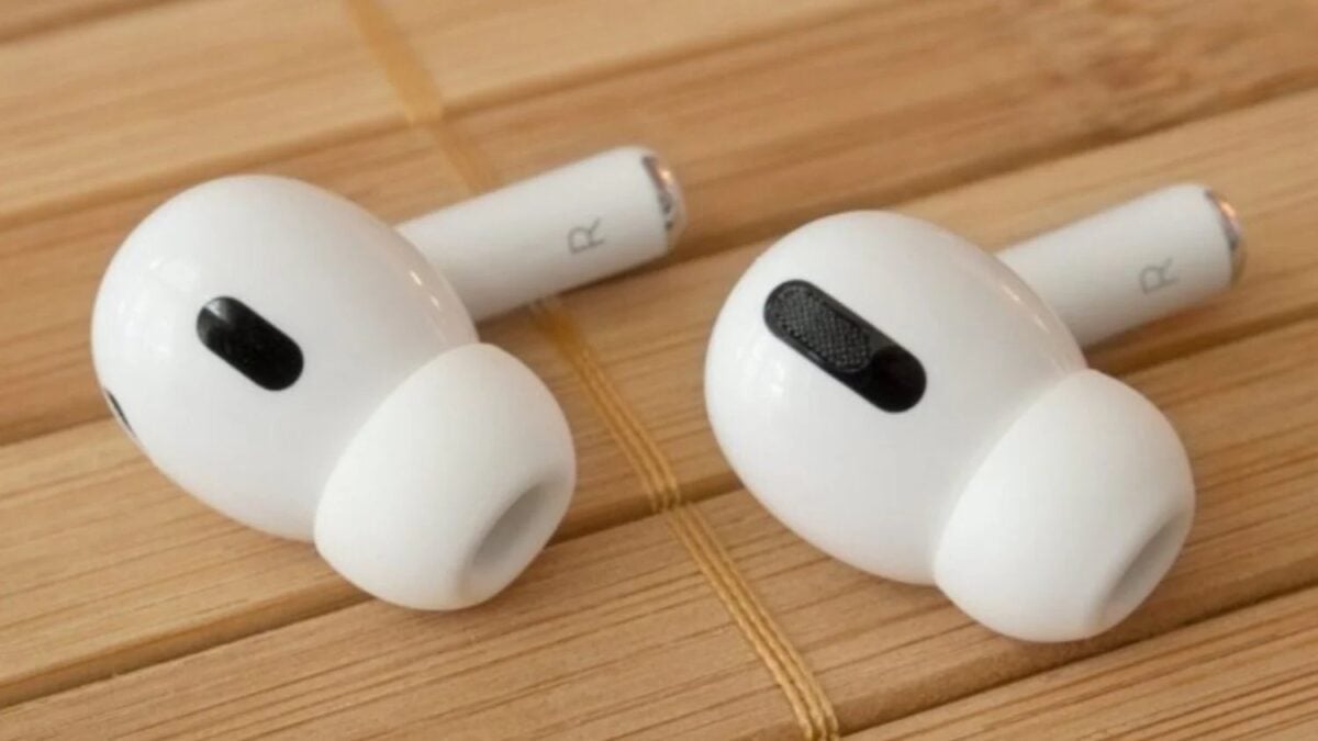Featured image for AirPods to Get Live Translation Features in iOS 26
