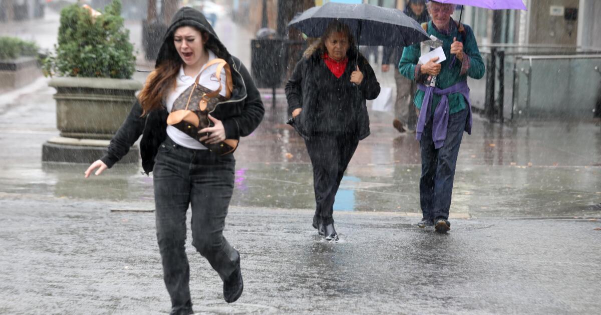 "California Braces for Heavy Rainfall and Flooding Ahead of Christmas"