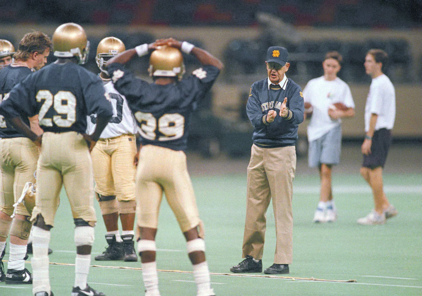 Lou Holtz, Notre Dame’s 1988 national champion coach, dies at 89
