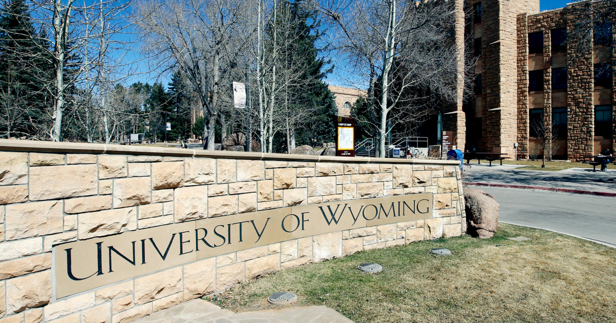 Featured image for Tragic Car Crash Claims Lives of Three University of Wyoming Swimmers