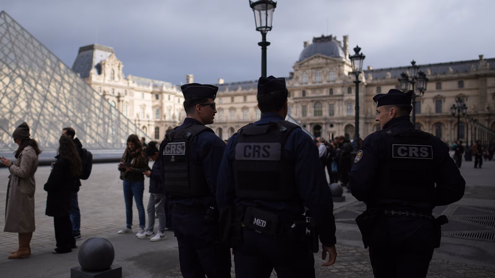 Featured image for French Authorities Arrest Suspects in Louvre Jewel Heist