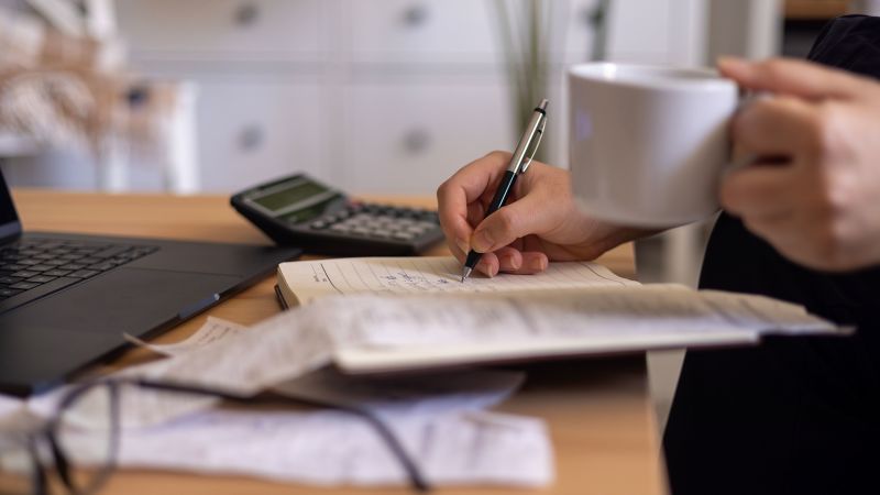 Featured image for Take on the Ultimate Savings Challenge in 2023