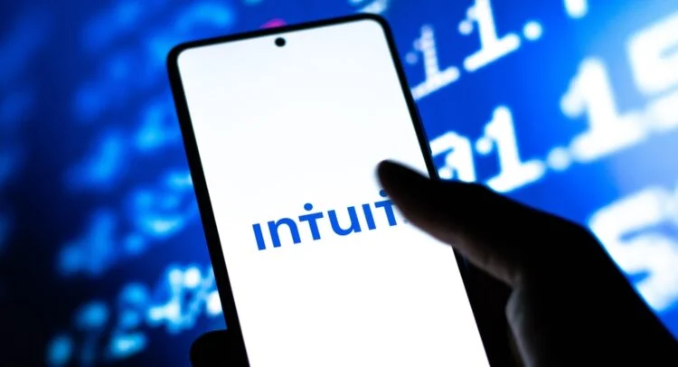 Featured image for Intuit Surges in Q4 Despite Slower Growth Outlook Amid AI Focus