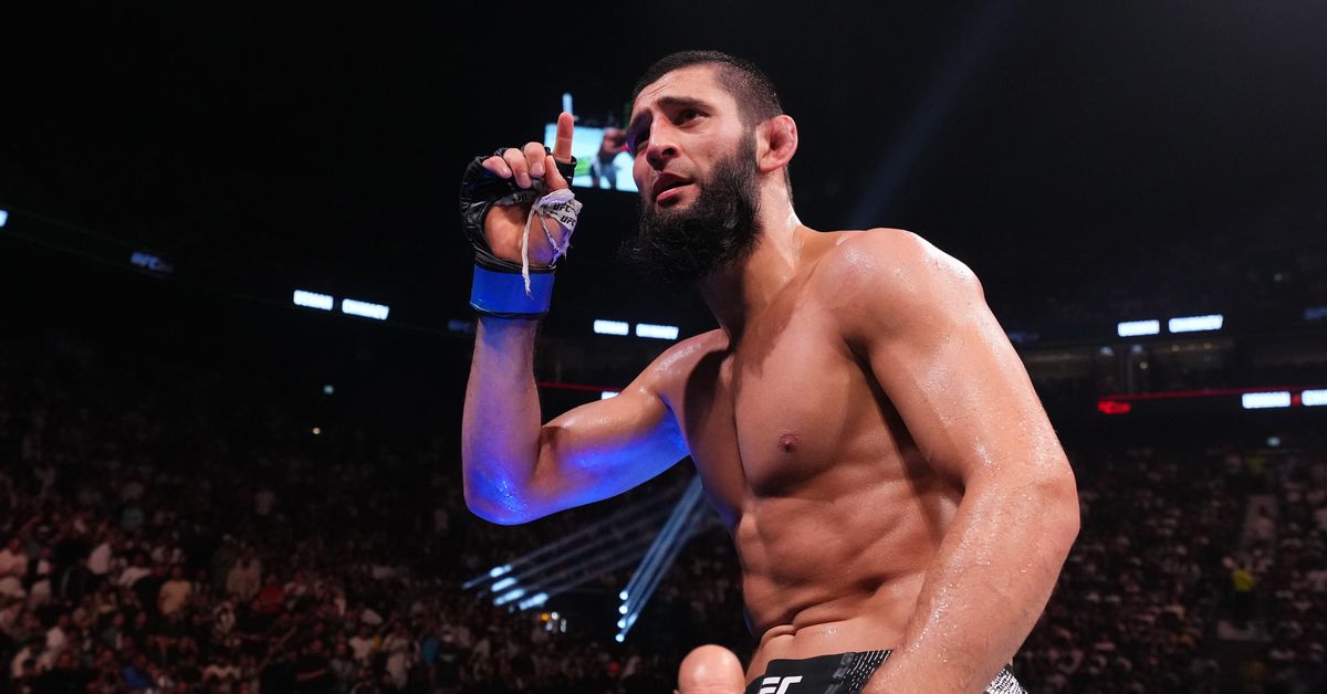 "Khamzat Chimaev's UFC 300 Title Shot Frustration"