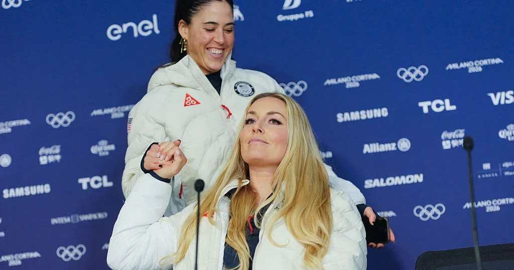 Vonn's Olympic comeback remains alive after ACL tear, teammates say