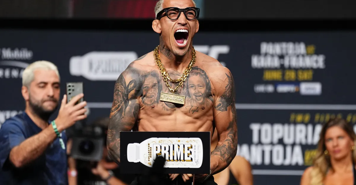 Featured image for Charles Oliveira to face Rafael Fiziev at UFC Rio after KO loss