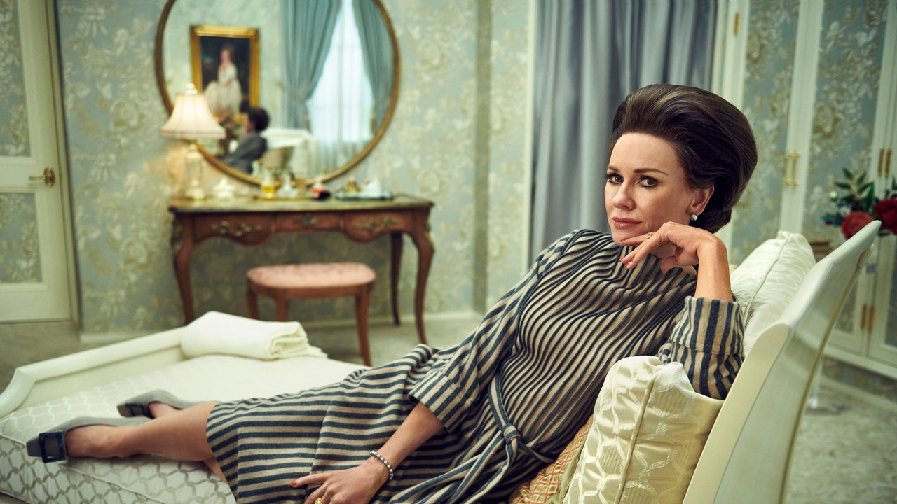 "Unveiling the Intriguing Dynamics of Feud: Capote vs. The Swans"