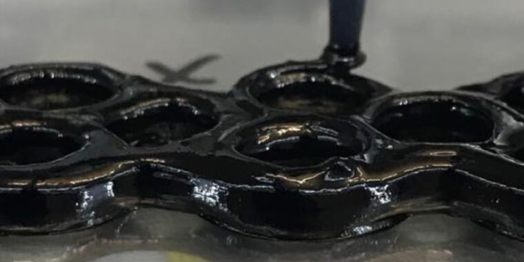 Featured image for "Stretchy Electronic Material Gains Strength Upon Impact, Mimicking 'Oobleck'"