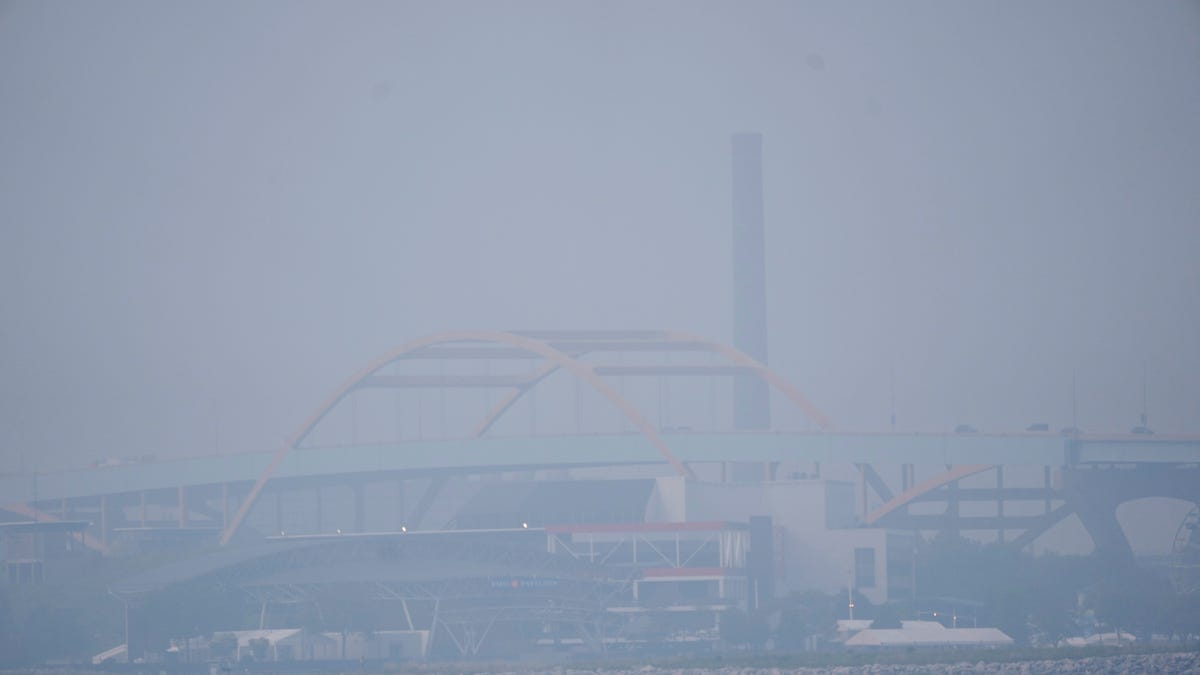 Air Quality Crisis: Schools and Businesses Forced to Close as Wisconsin's Worst Air Conditions Show Signs of Improvement
