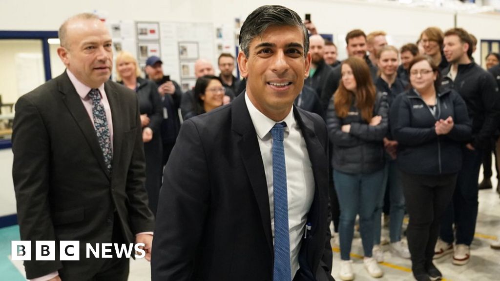 Featured image for "Sunak's Anti-Smoking Plan Shelved Before Election"