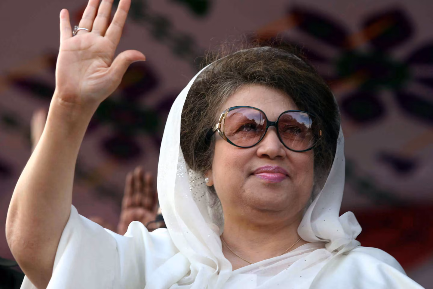 Featured image for Khaleda Zia, Bangladesh's First Female Prime Minister, Passes Away at 80