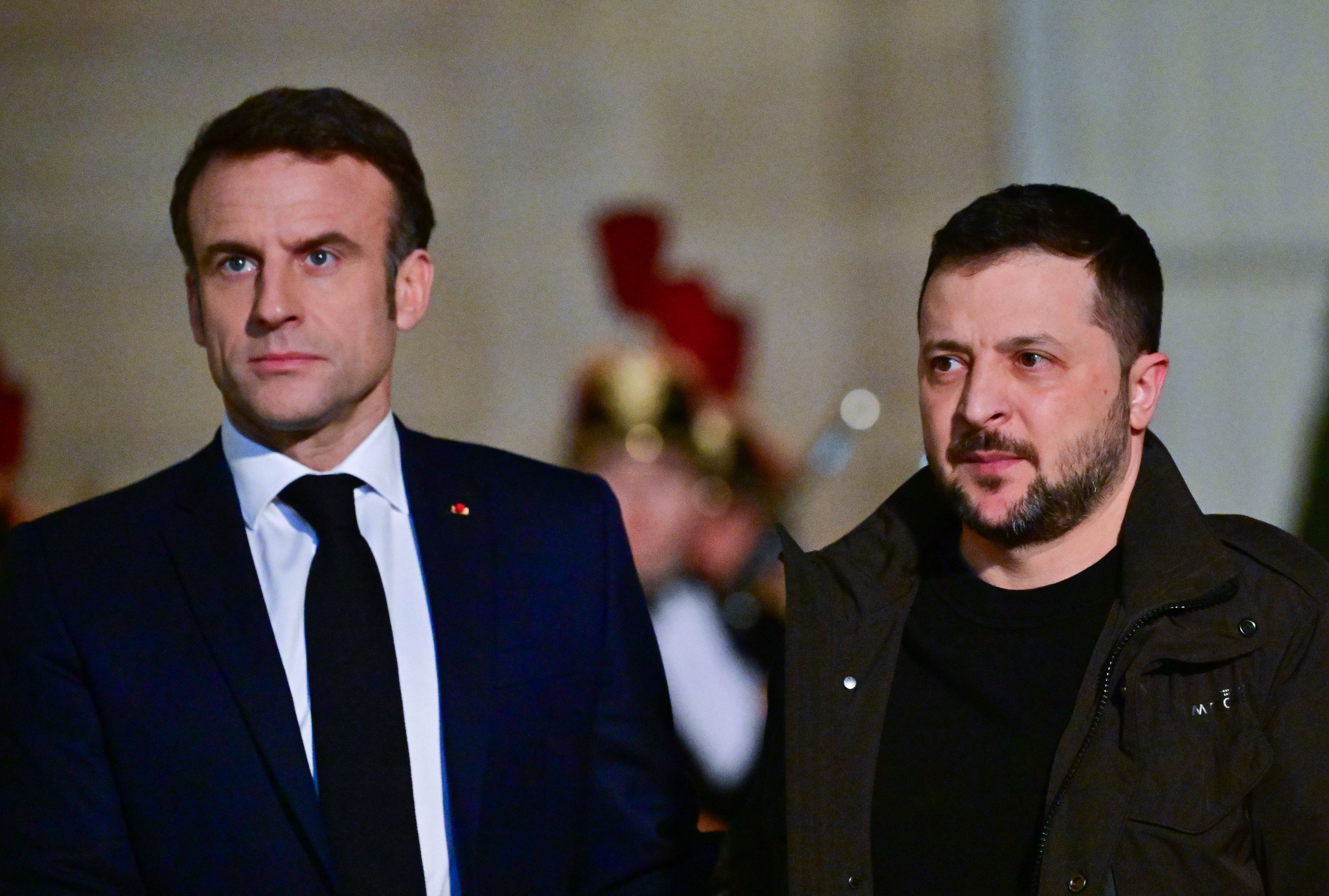 "Macron Urges Ukraine to Reclaim Crimea for Lasting Peace"