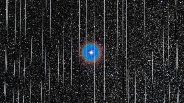 "Starlink Satellites: Interference Threatens Radio Telescopes and Astronomical Observations"