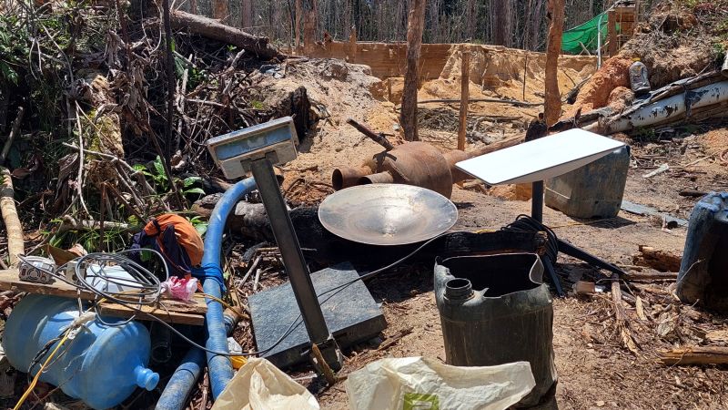 Illegal Amazon mining sites using SpaceX's Starlink devices.