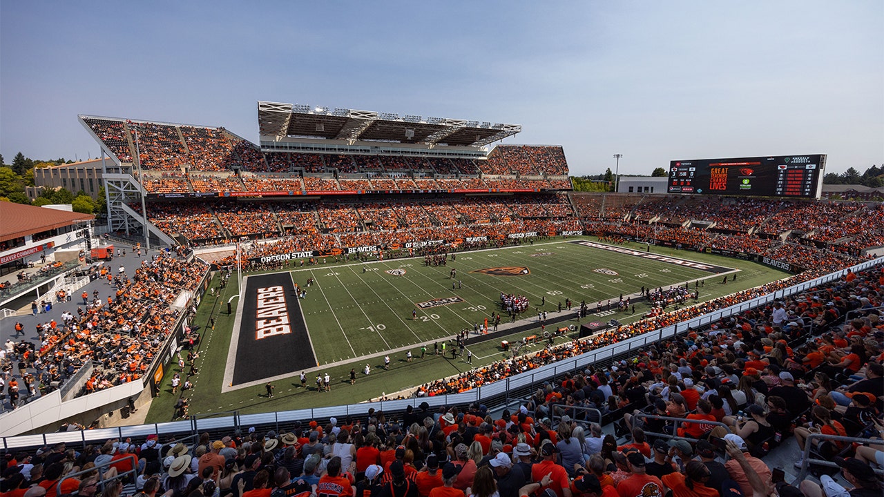 "Top 5 Team Faces Melancholy Clash in College Football Week 12 Preview"