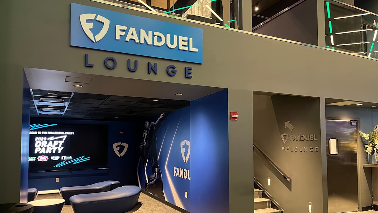 Featured image for FanDuel Teams Up with SEPTA to Boost Transit for Eagles Home Games