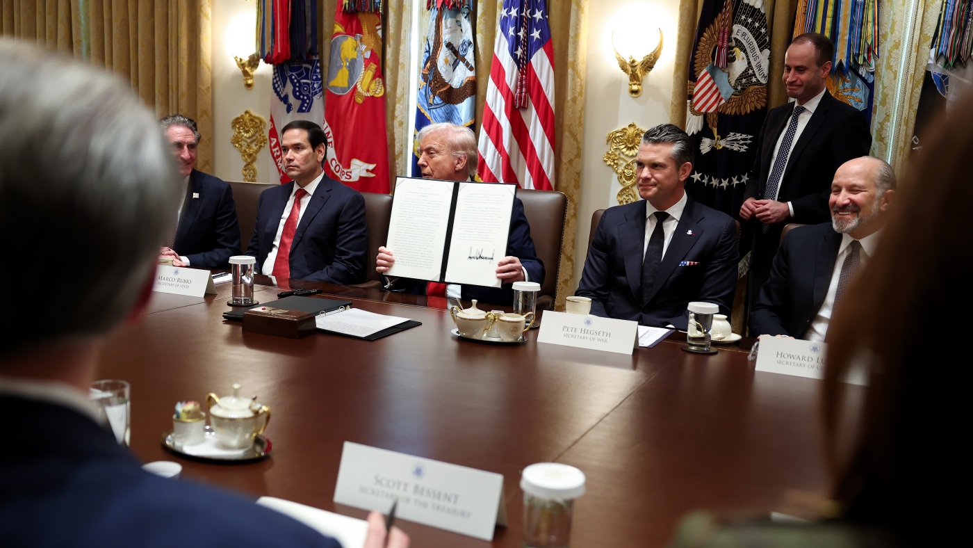 Featured image for Trump Reignites Columbus Day Celebrations Amid Controversy