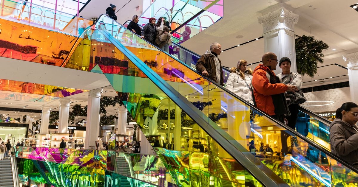 Resilient US Retail Sales Rise Despite Higher Inflation and Interest Rates