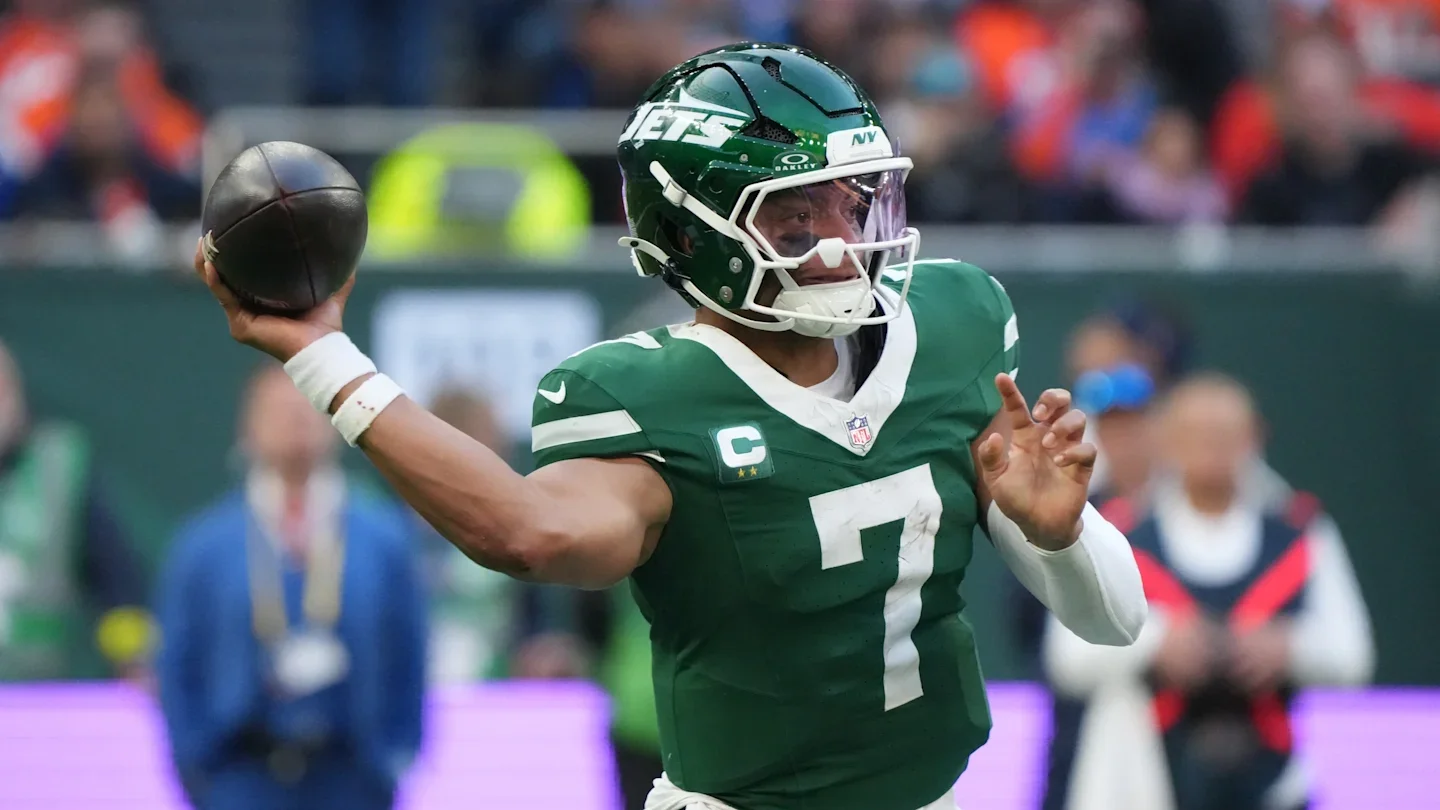 Jets' Struggles and Defensive Tensions Highlight Troubling Season
