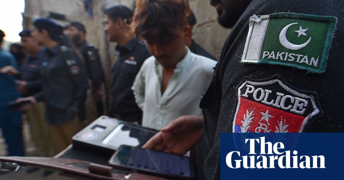 Featured image for Pakistan's Controversial Expulsion Policy Sparks Outrage and Panic Among Afghan Refugees