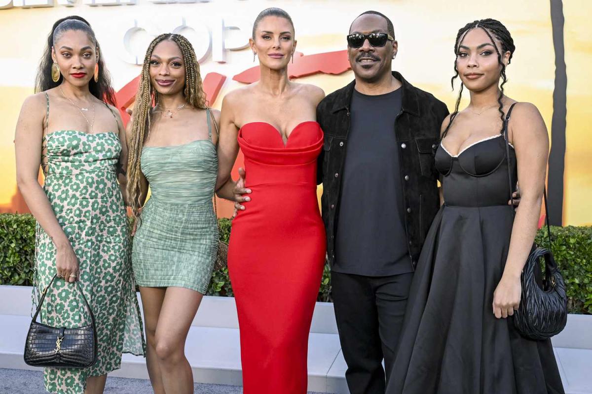 Featured image for Eddie Murphy Celebrates 'Beverly Hills Cop' Sequel Premiere with Family