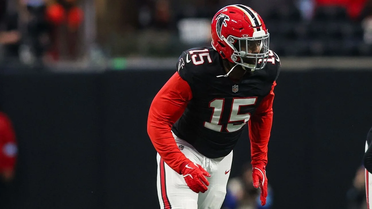 Dolphins bolster pass rush with veteran Matthew Judon