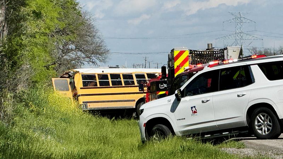 Featured image for "Massive Bus Rollover Involving Over 40 People in Bastrop County"